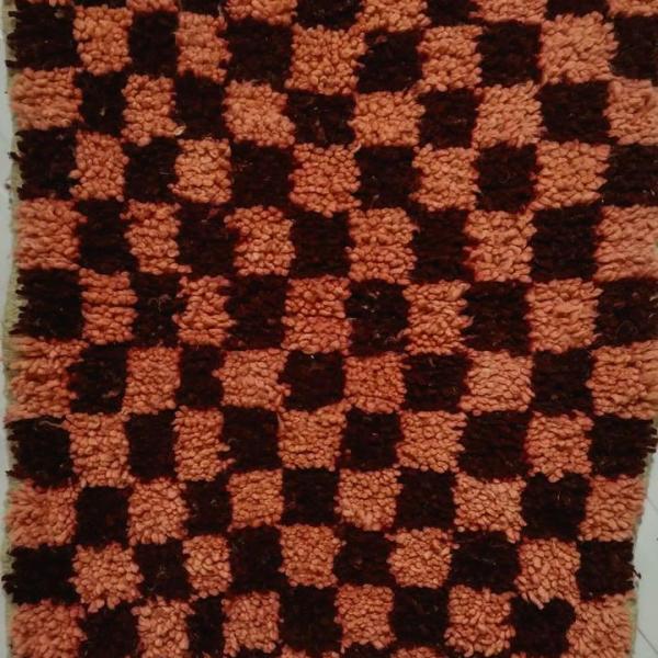 Tapis à motifs damiers berbère