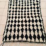 Tapis Beni Ouarain en laine berbère noir et blanc