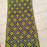 Tapis berbère Beni Ouarain vert olive et noir