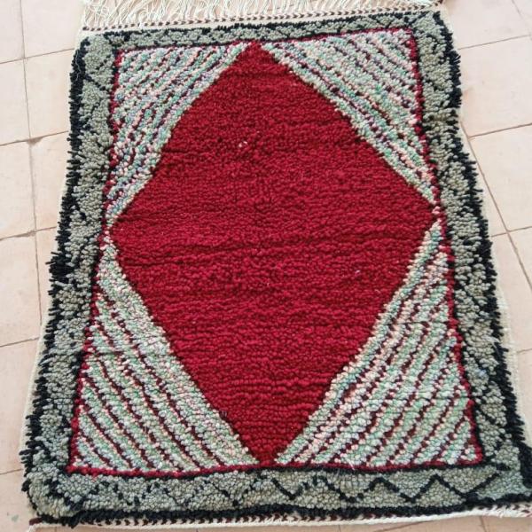 Tapis fait main berbère traditionnel - Motif géométrique
