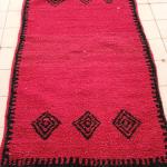 Tapis berbère fait main - Rouge profond avec motifs losanges